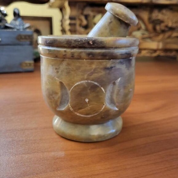 Triple Moon‎ Soapstone Mortar and Pestle - Picture 2 of 4